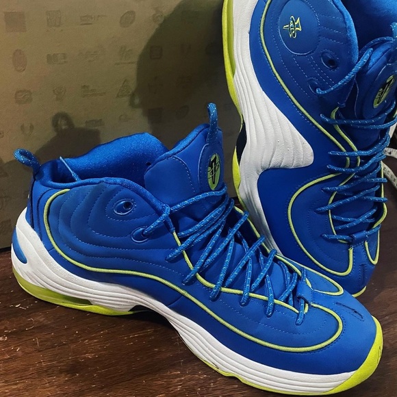 Nike Other - Nike Air Penny 2 LE Sprite 2012 - Size 12